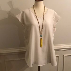 🔥Cream sleeveless top